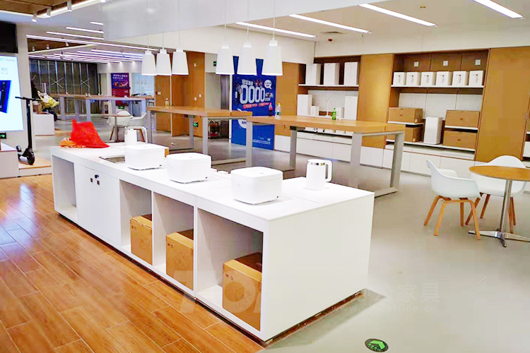 產品展示臺.jpg 產品展示臺.jpg