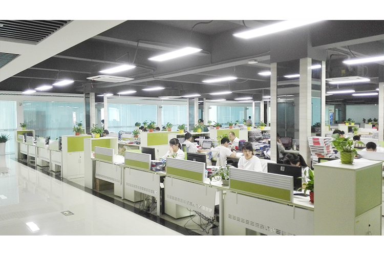 職員辦公桌.jpg 職員辦公桌.jpg