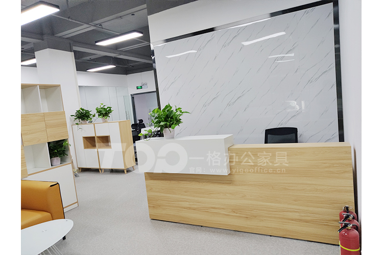 前臺.jpg 前臺.jpg