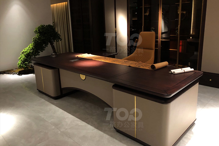 觀然實物側拍.jpg 觀然實物側拍.jpg