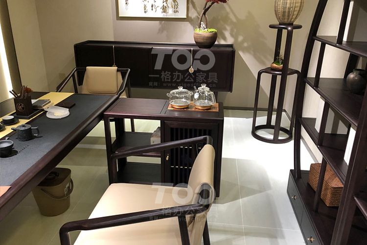 茶臺(tái)內(nèi)側(cè).jpg 茶臺(tái)內(nèi)側(cè).jpg